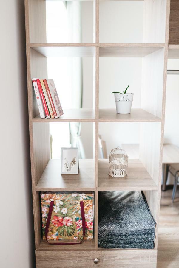 "Green Oasis Apartment" ลวีฟ ภายนอก รูปภาพ